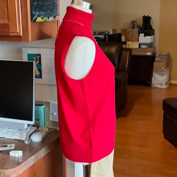 Cable & Gauge Sleeveless Turtleneck in Intense Red Size XL, NWT - Picture 8 of 13